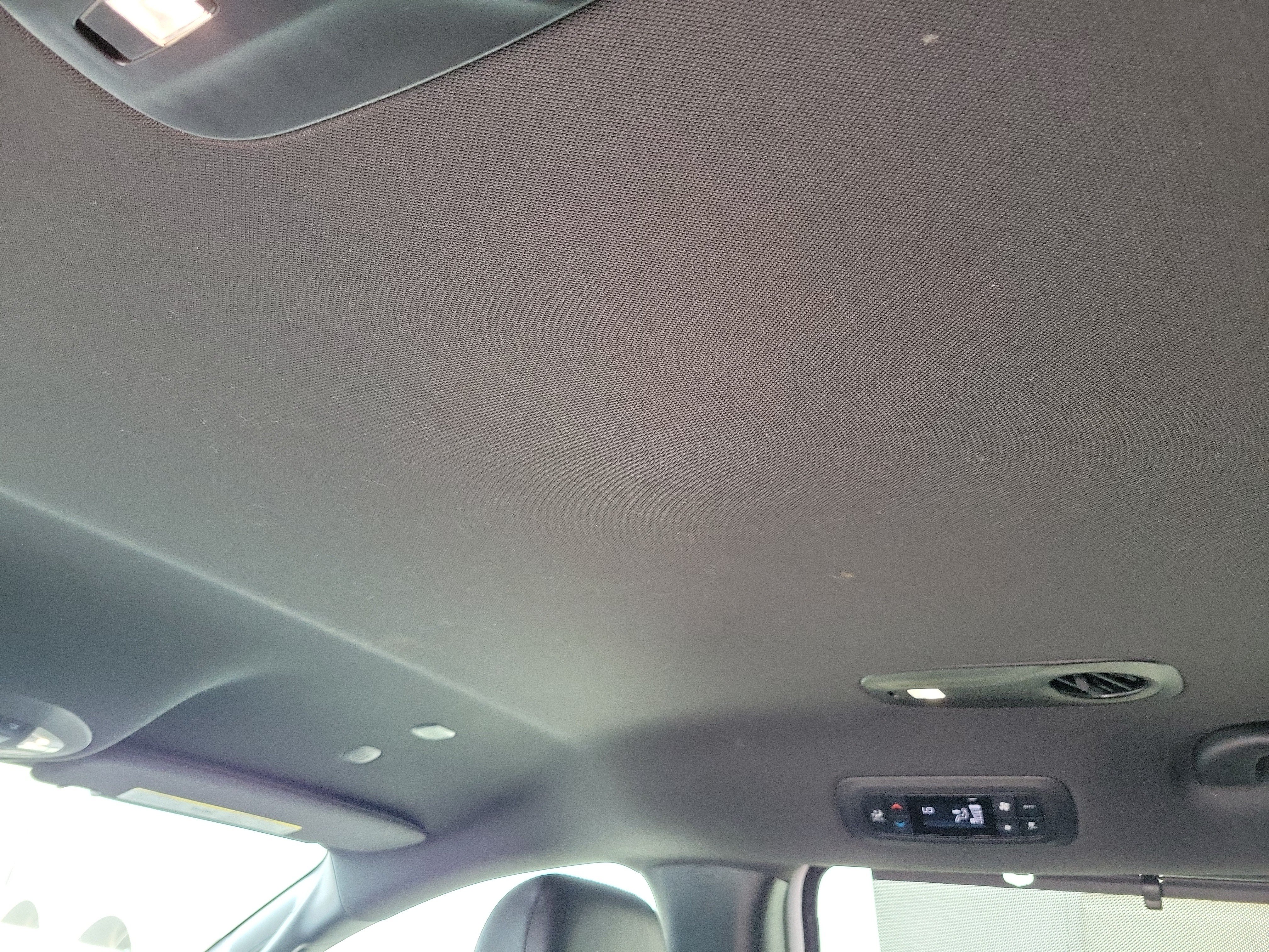 Used 2025 Chrysler Pacifica Select FWD image 17