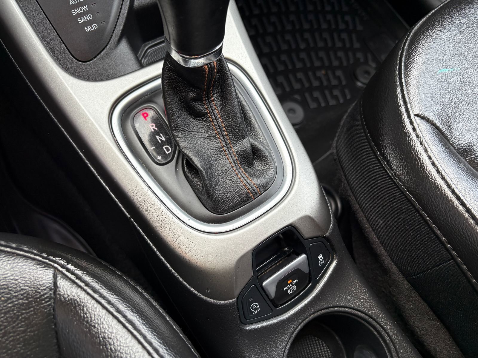 Used 2018 Jeep Compass Latitude w/ Popular Equipment Group image 28