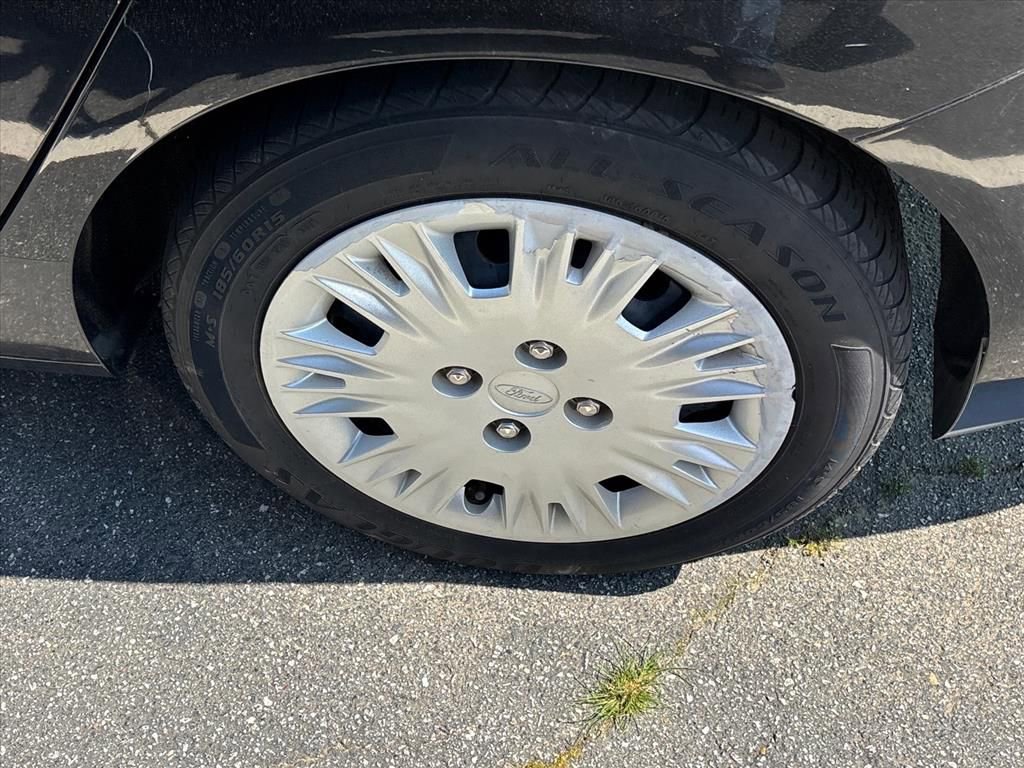 Used 2014 Ford Fiesta S image 12