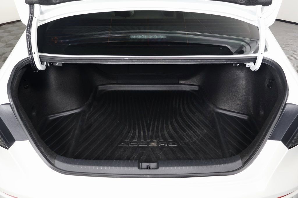 Used 2023 Honda Accord Touring image 14