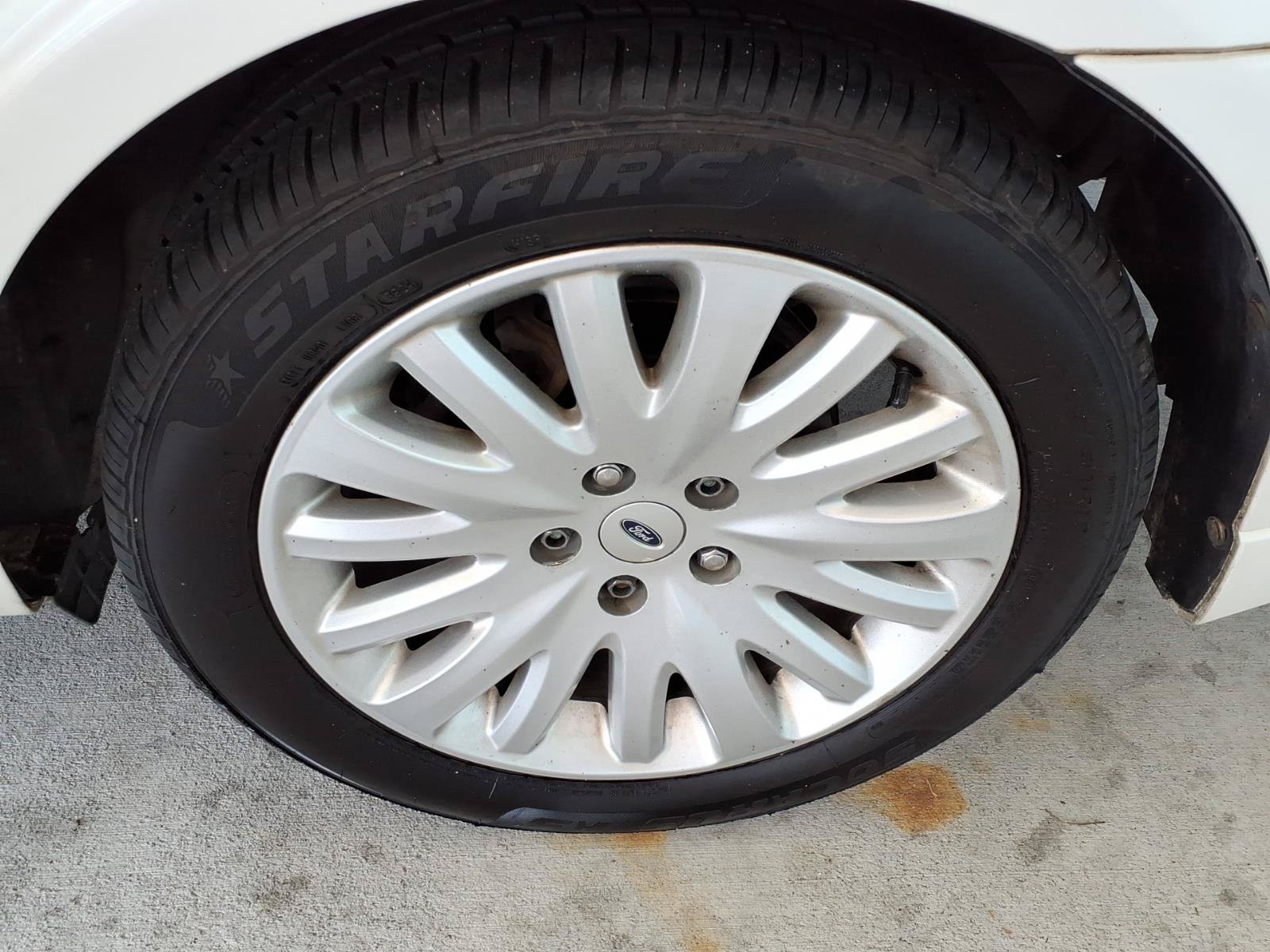 Used 2012 Ford Fusion Hybrid FWD image 21