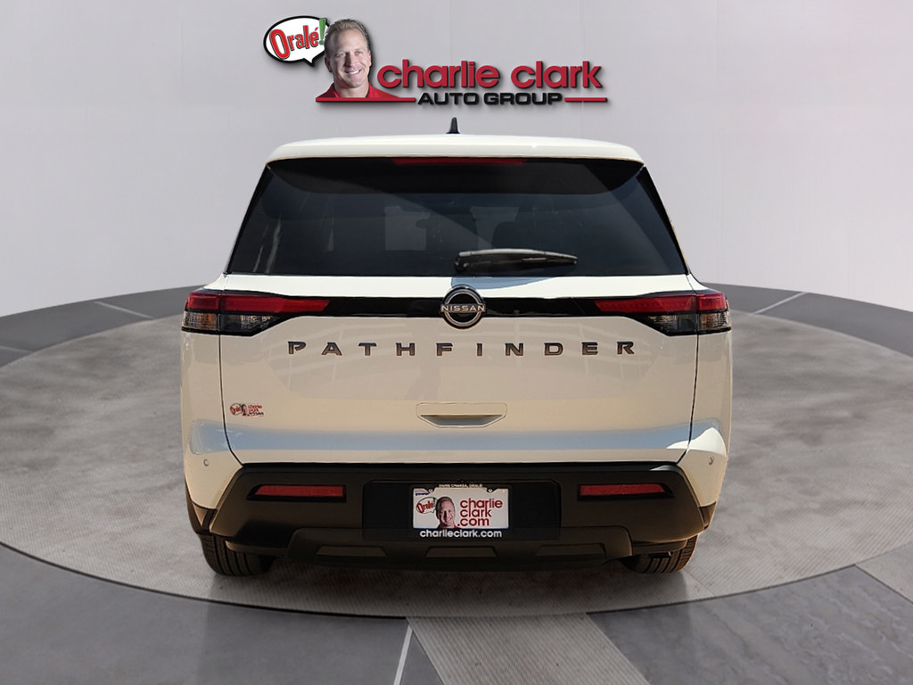 Used 2026 Nissan Pathfinder S FWD image 4