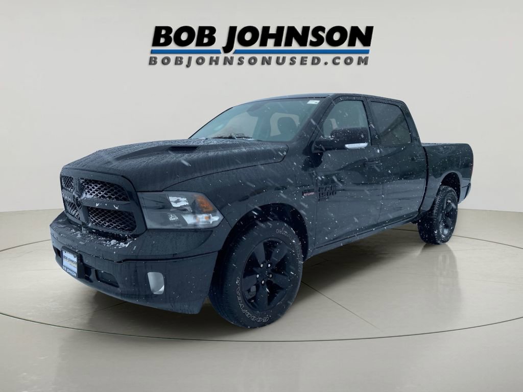 Used 2022 RAM 1500 Classic SLT w/ Black Appearance Group image 4