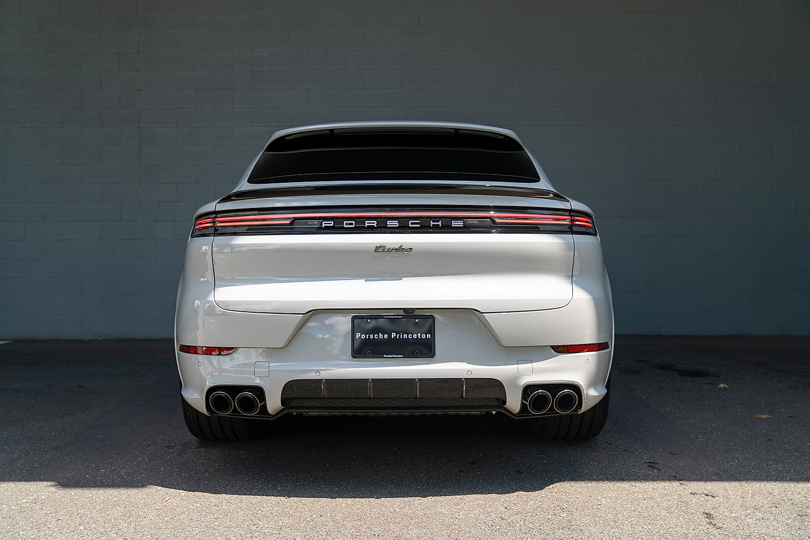 Used 2025 Porsche Cayenne Turbo image 34