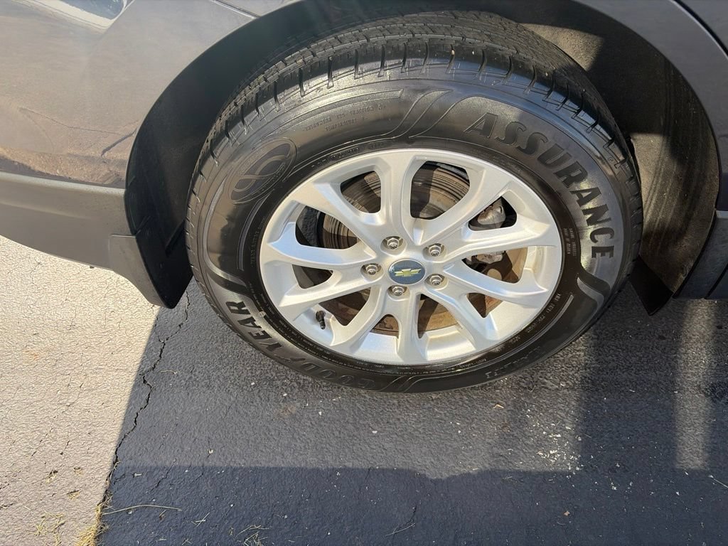 Used 2019 Chevrolet Equinox LT FWD image 10