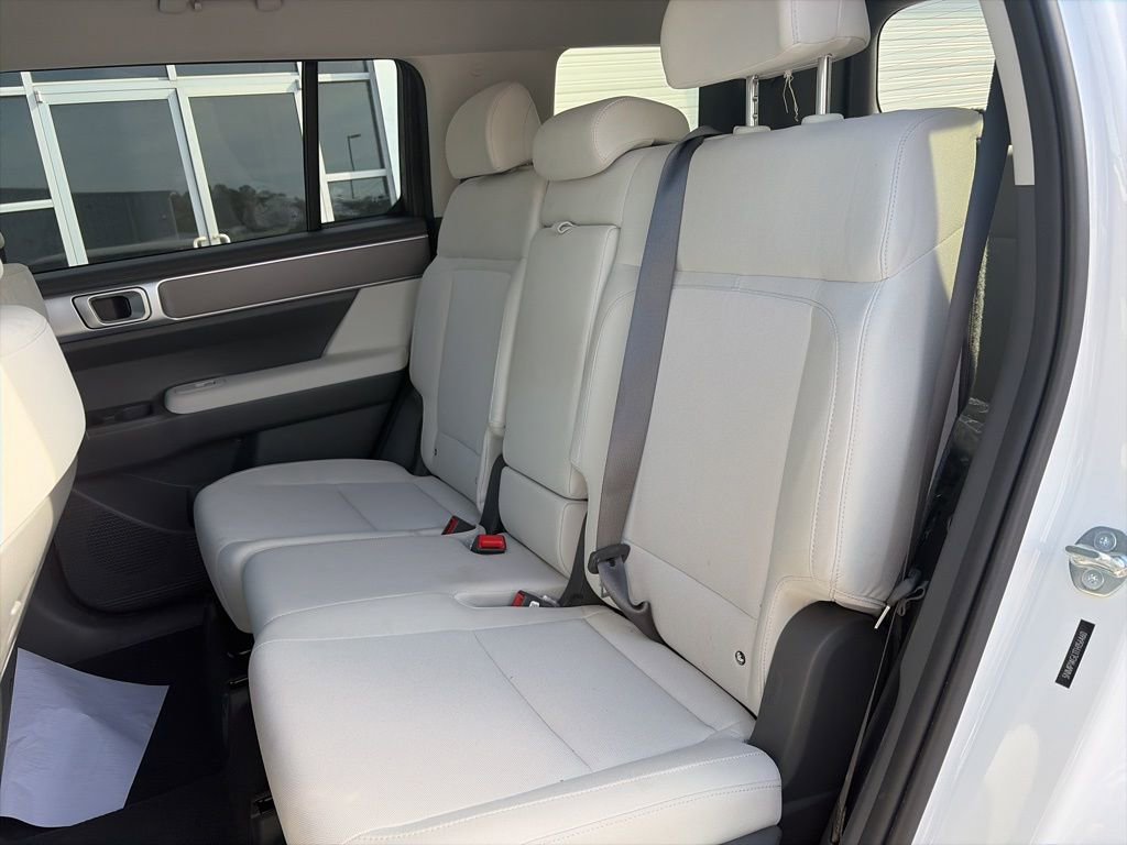 Used 2026 Hyundai Santa Fe SE image 12