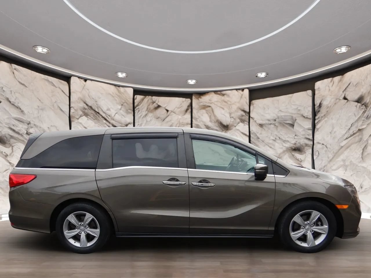 Used 2020 Honda Odyssey EX image 5
