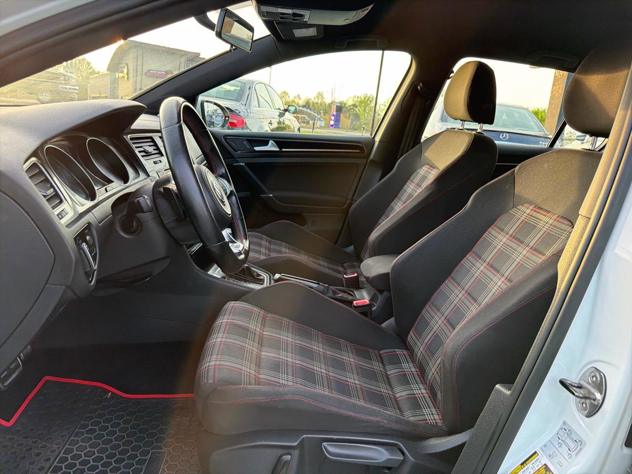 Used 2016 Volkswagen GTI S image 13