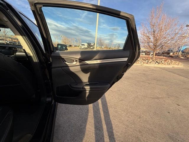 Used 2017 Honda Civic Touring image 22