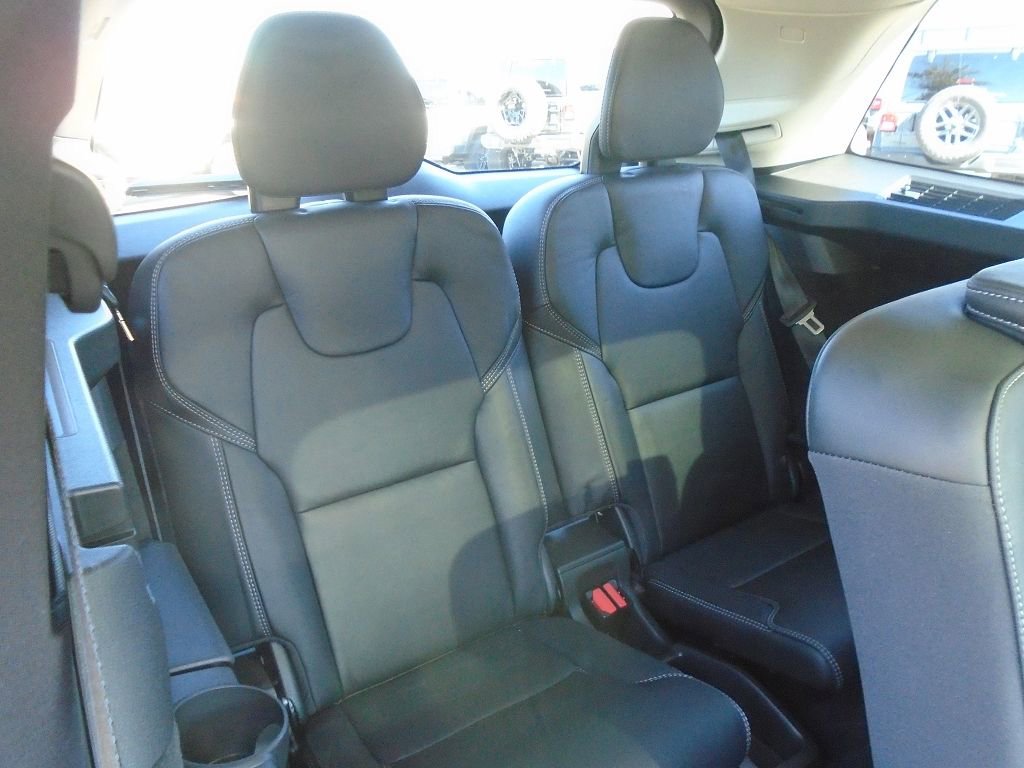 Used 2022 Volvo XC90 T6 Inscription w/ Advanced Package image 11
