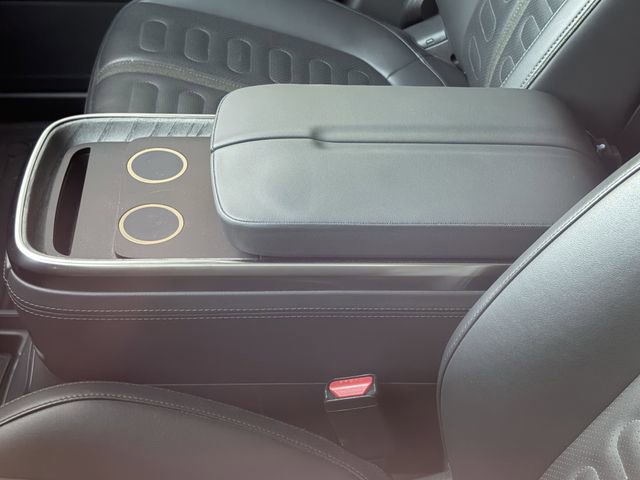 Used 2023 Rivian R1S Adventure AWD/4WD image 9