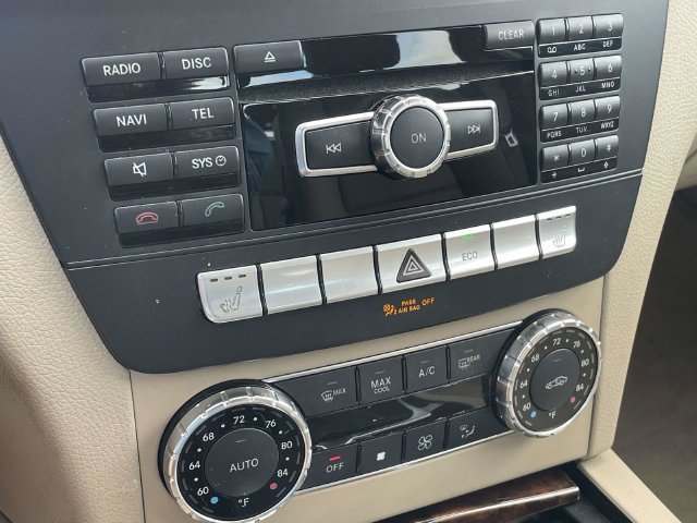 Used 2013 Mercedes-Benz C 300 4MATIC Sedan image 28