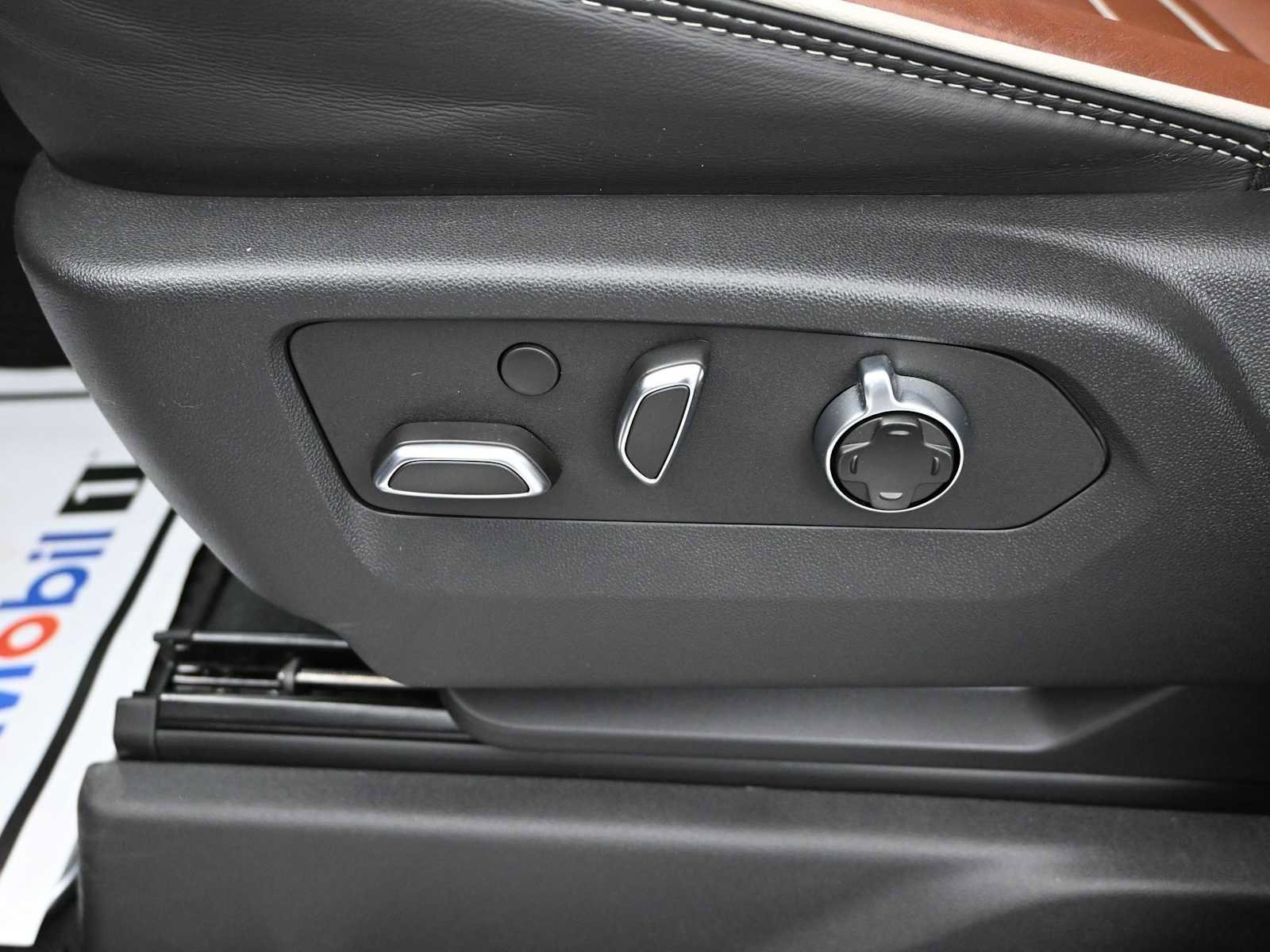 Used 2025 GMC Sierra 1500 Denali Ultimate image 21