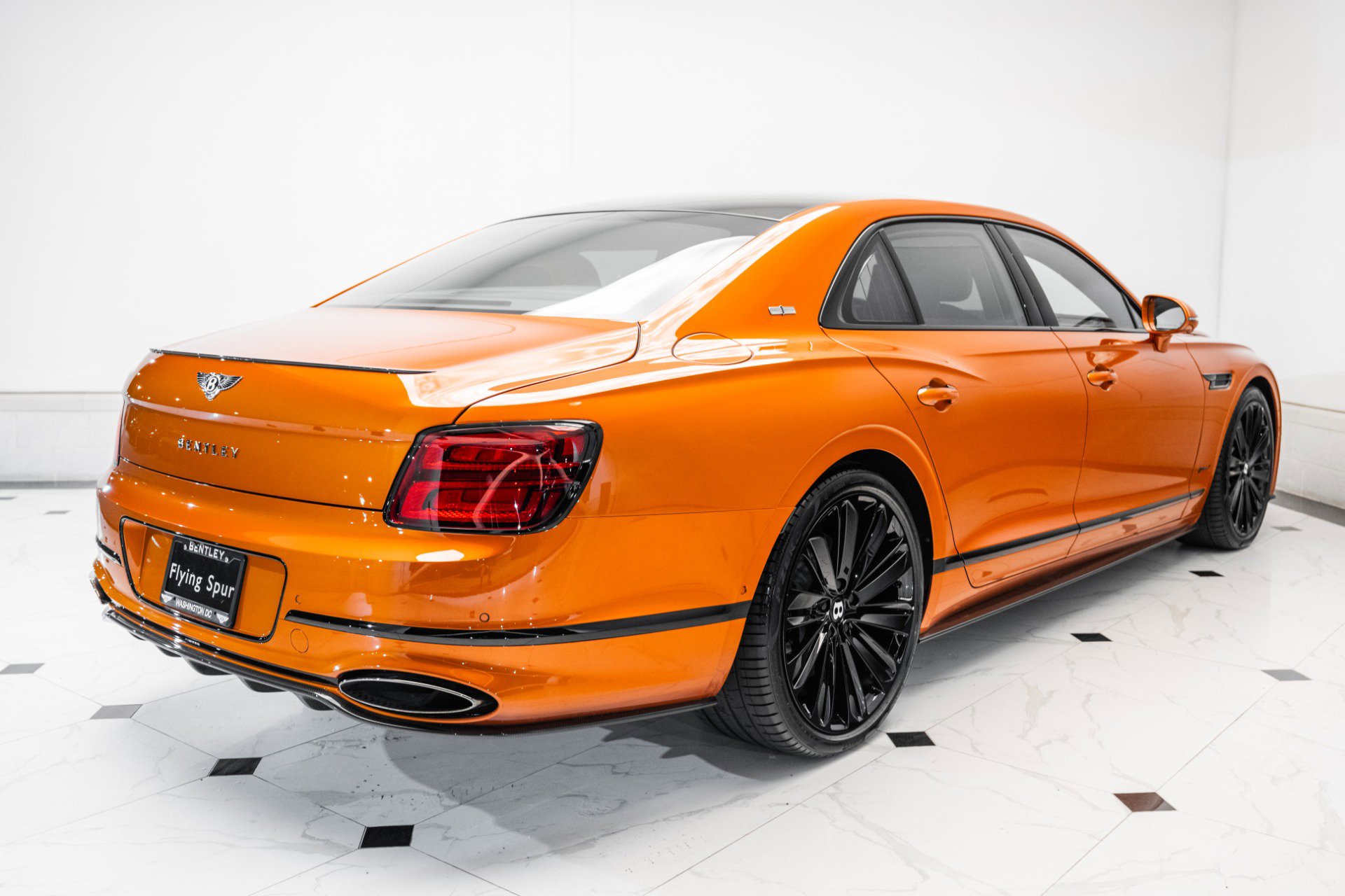 New 2025 Bentley Flying Spur Plug-In Hybrid image 12