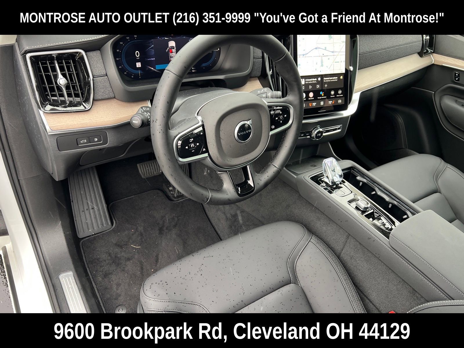 New 2025 Volvo XC90 T8 Core w/ Protection Package Premier image 11