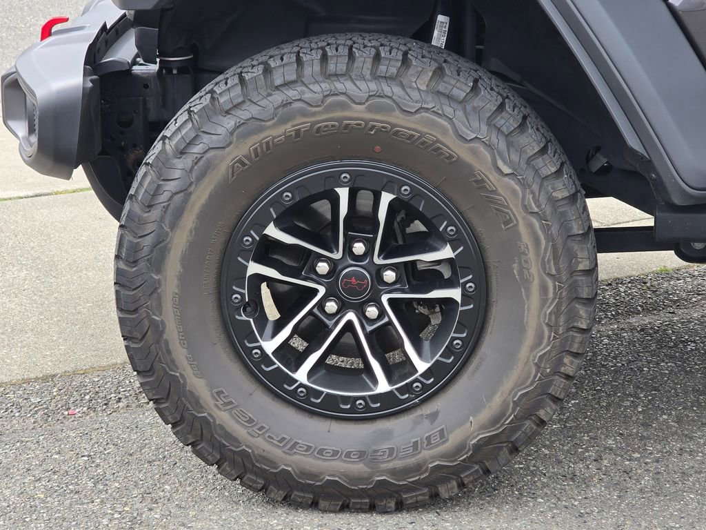Used 2024 Jeep Wrangler Unlimited Rubicon w/ XTREMEE 35" Tire Package image 10
