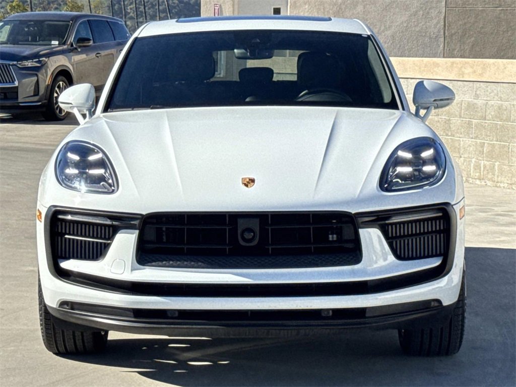 Used 2024 Porsche Macan S image 3