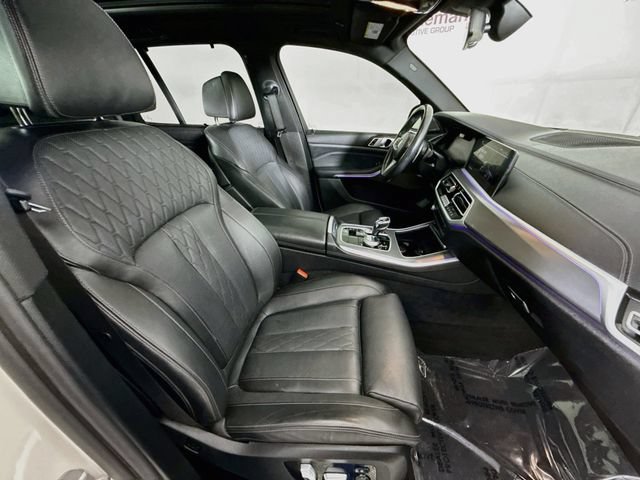 Used 2022 BMW X5 M50i w/ Executive Package AWD/4WD image 30