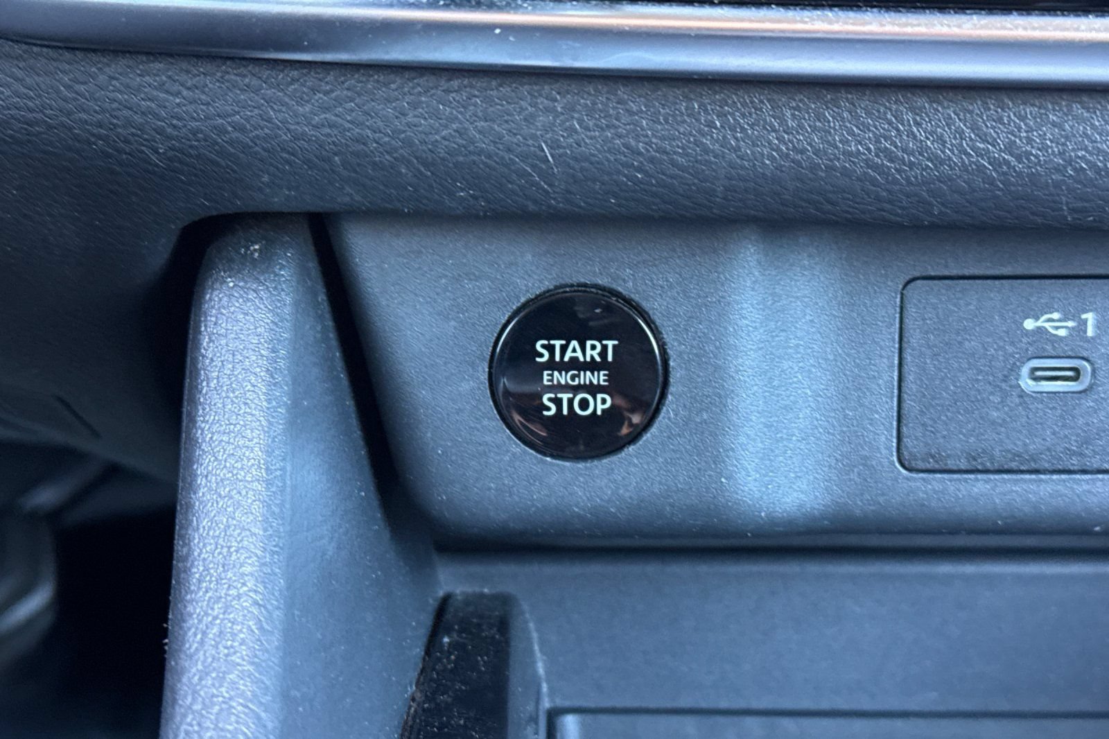 Certified 2024 Nissan Rogue S AWD/4WD image 29