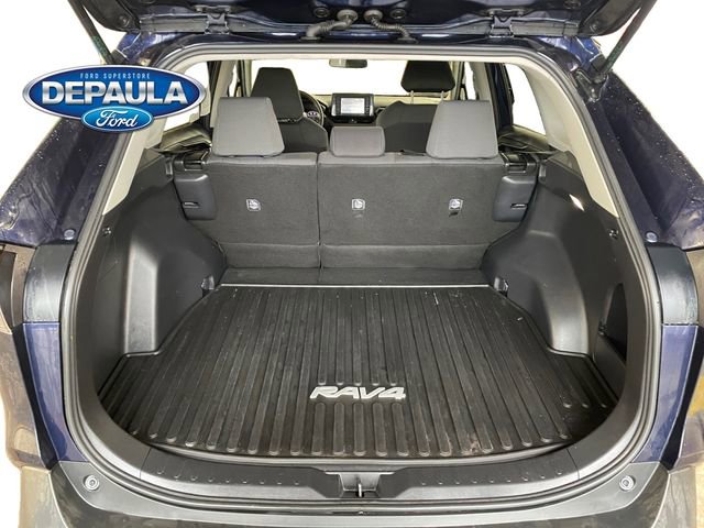 Used 2022 Toyota RAV4 XLE AWD/4WD image 6