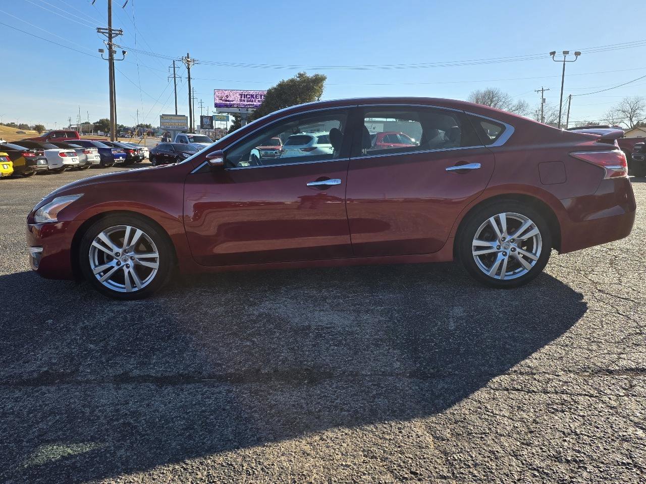 Used 2015 Nissan Altima 3.5 SL FWD image 4