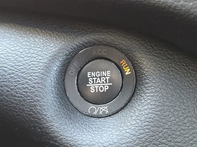 Used 2021 Jeep Cherokee Limited image 13