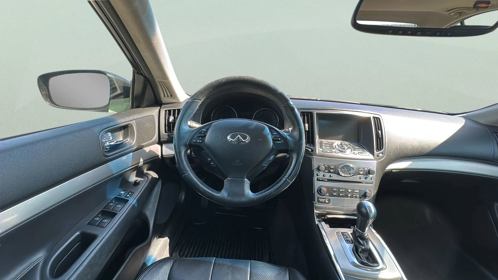 Used 2011 INFINITI G25 x w/ Moonroof Pkg image 19
