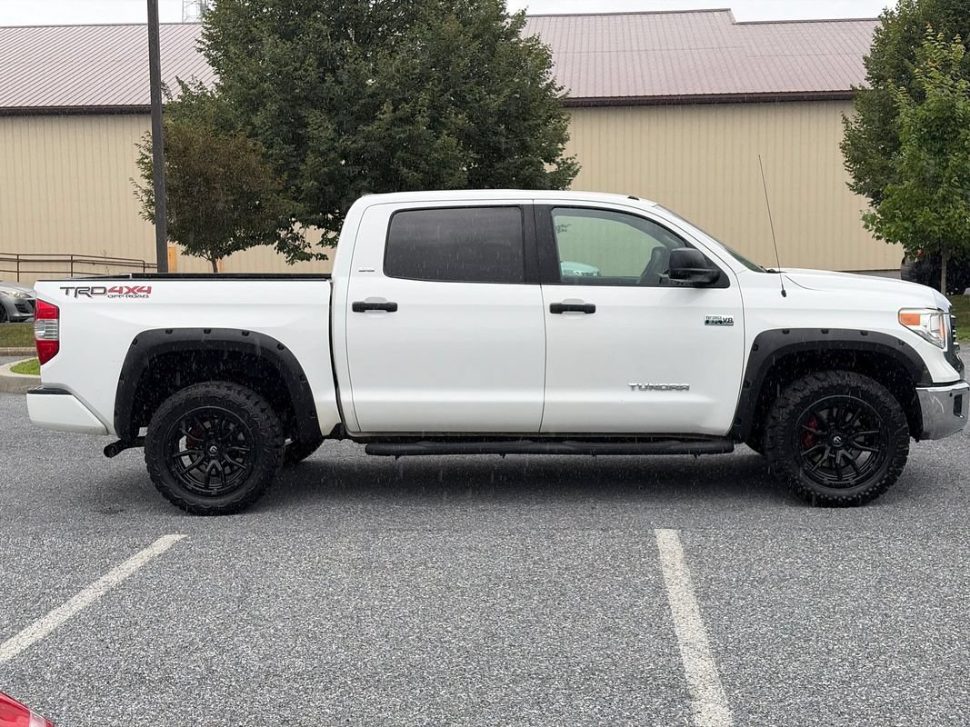 Used 2016 Toyota Tundra SR5 w/ TRD Off Road Package AWD/4WD image 7