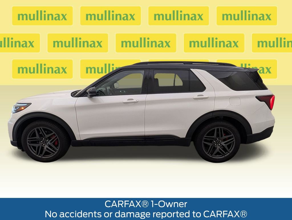 Used 2025 Ford Explorer ST w/ Sun And Sound Package image 10