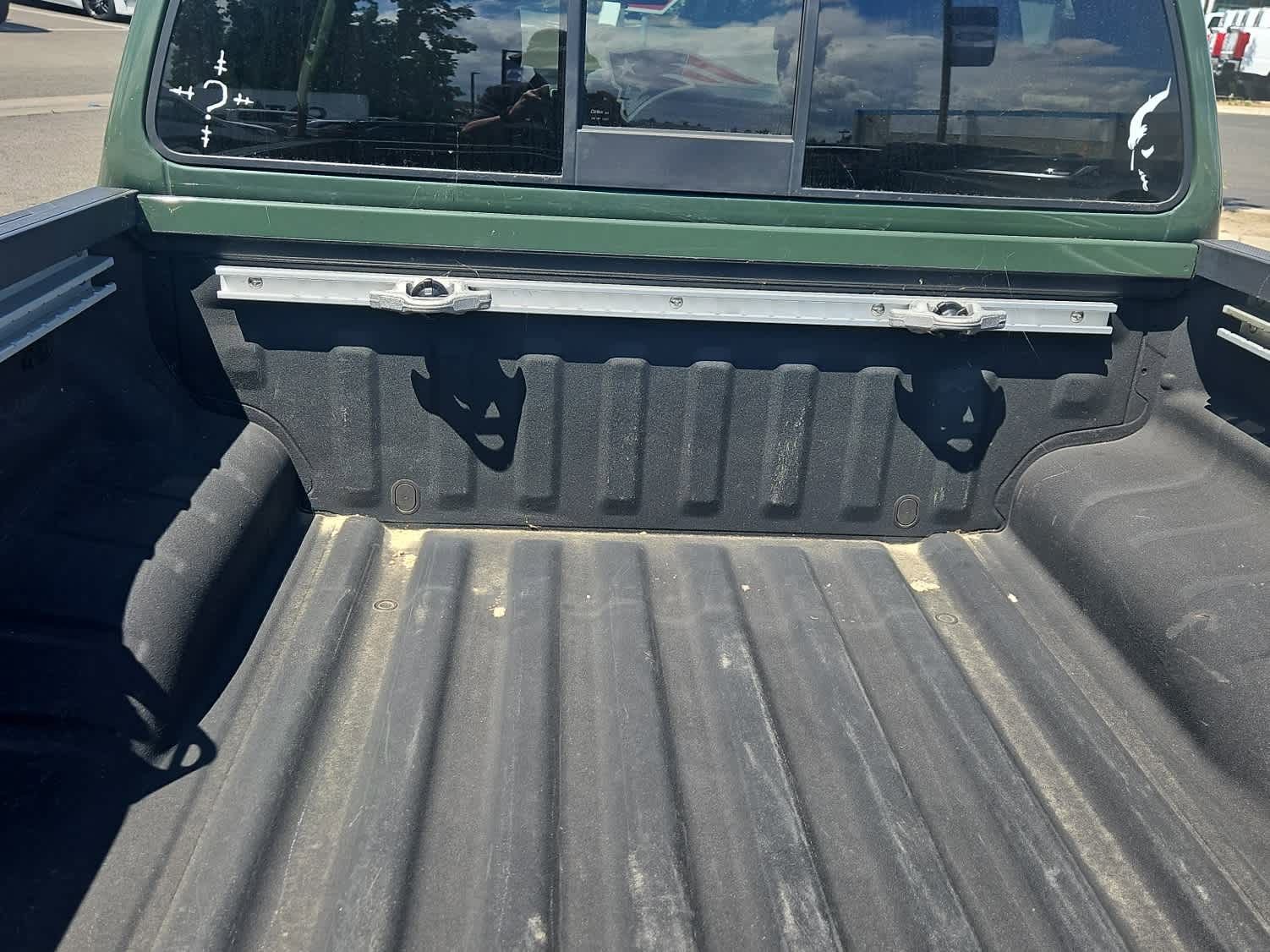 Used 2022 Nissan Frontier SV image 9