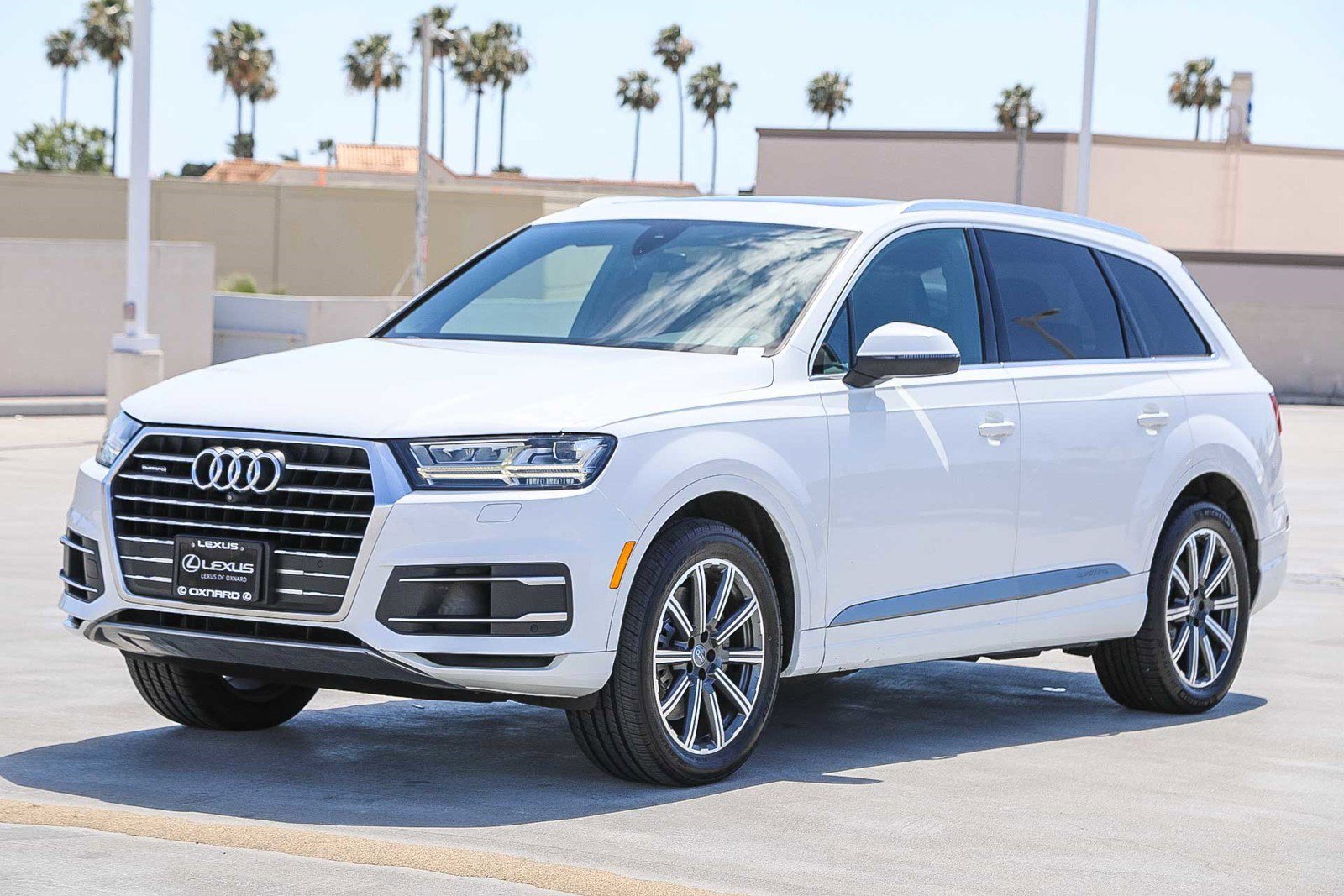 Used 2017 Audi Q7 3.0T Premium Plus image 3