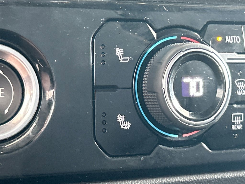 Used 2023 Chevrolet Silverado 1500 LT image 27