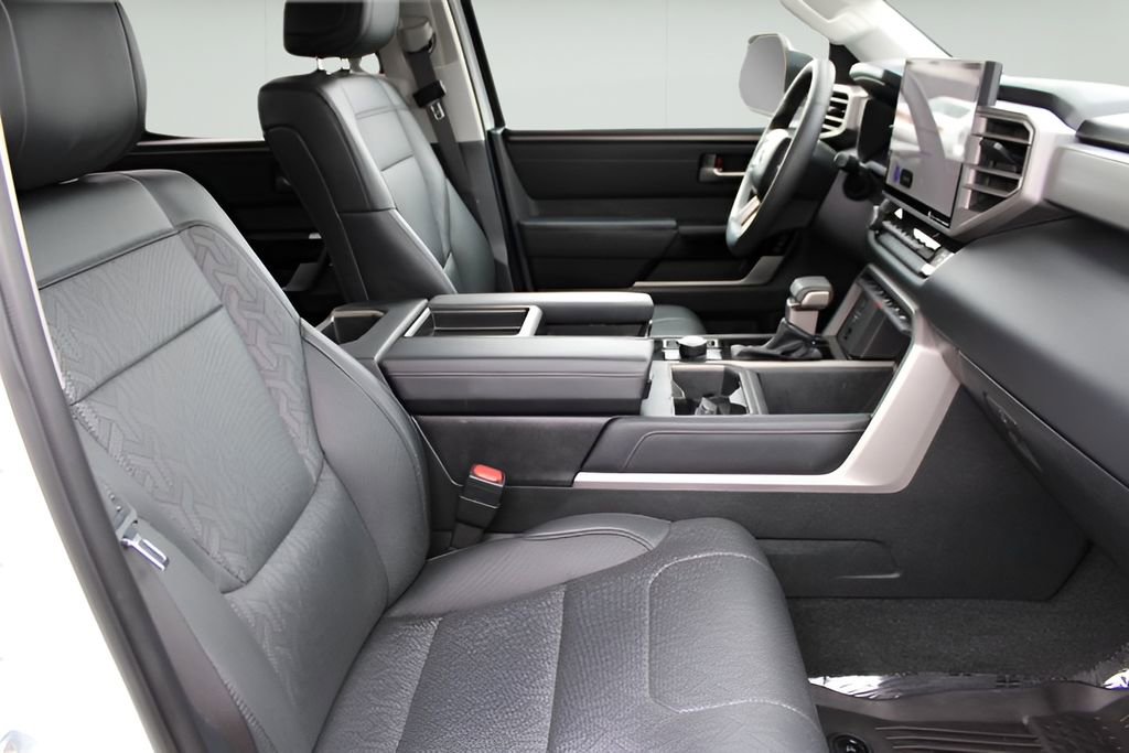 Used 2023 Toyota Tundra Limited AWD/4WD image 24
