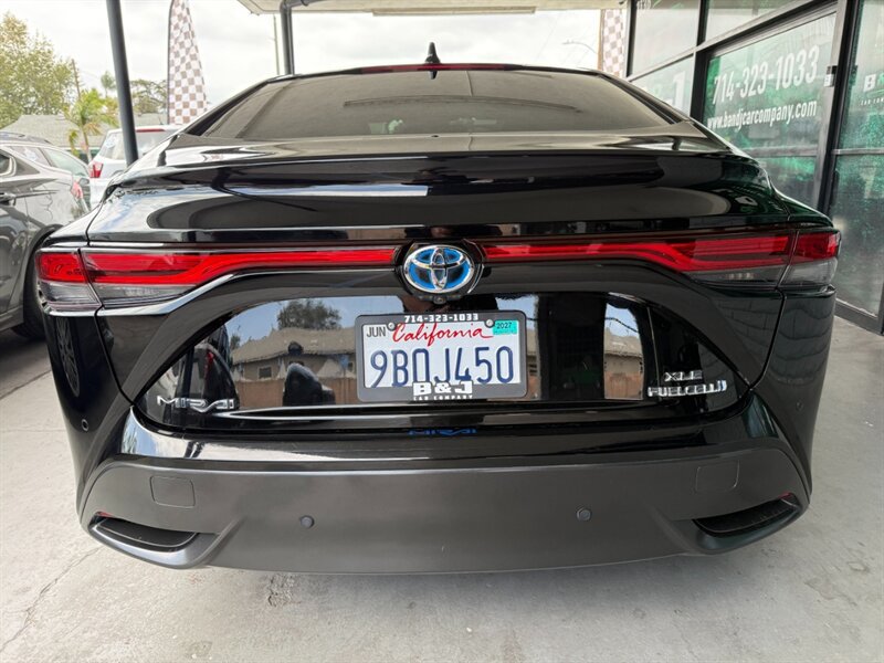 Used 2022 Toyota Mirai w/ Advanced Technology Package RWD image 14