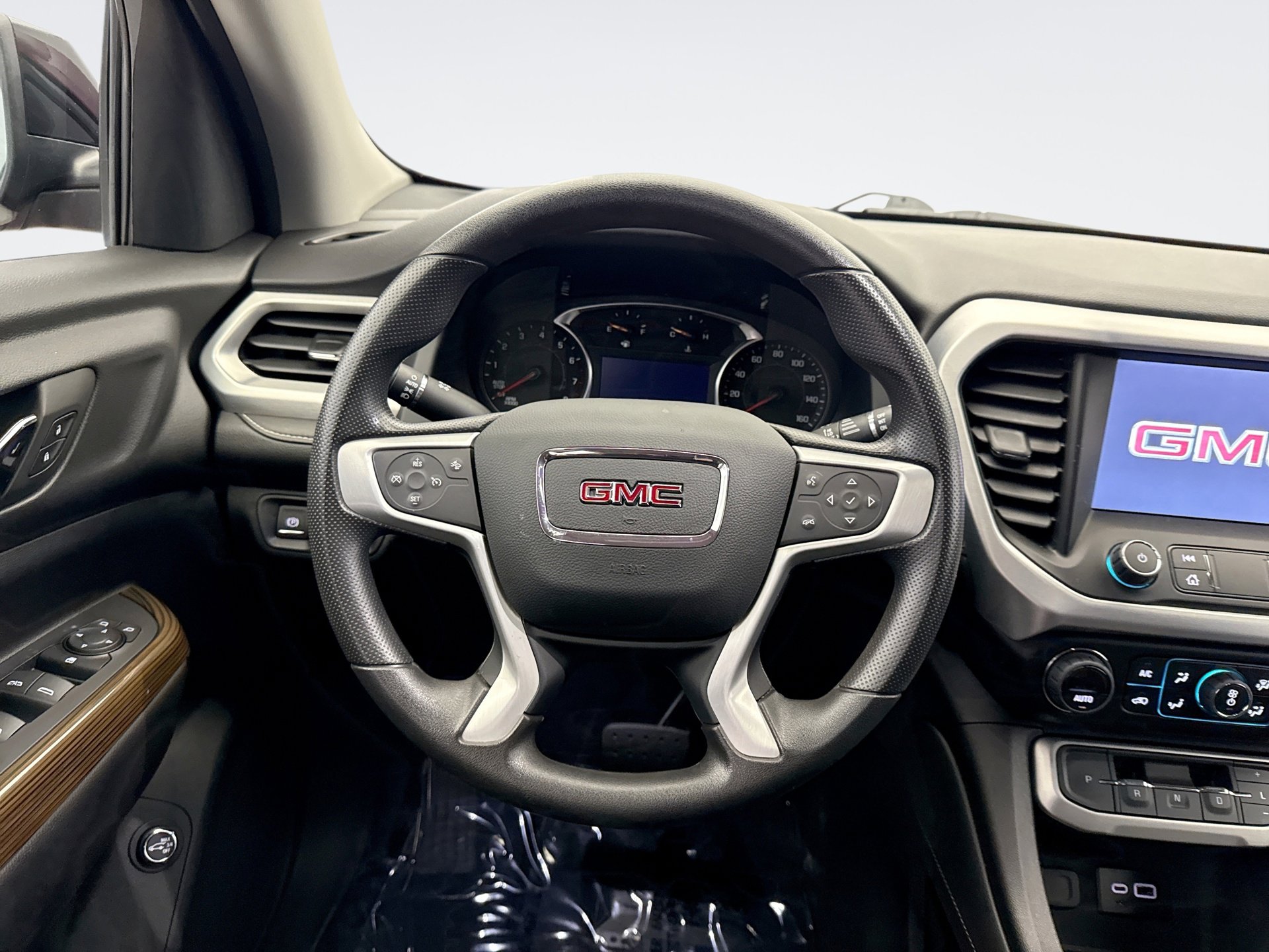 Used 2023 GMC Acadia SLE w/ Driver Convenience Package AWD/4WD image 12