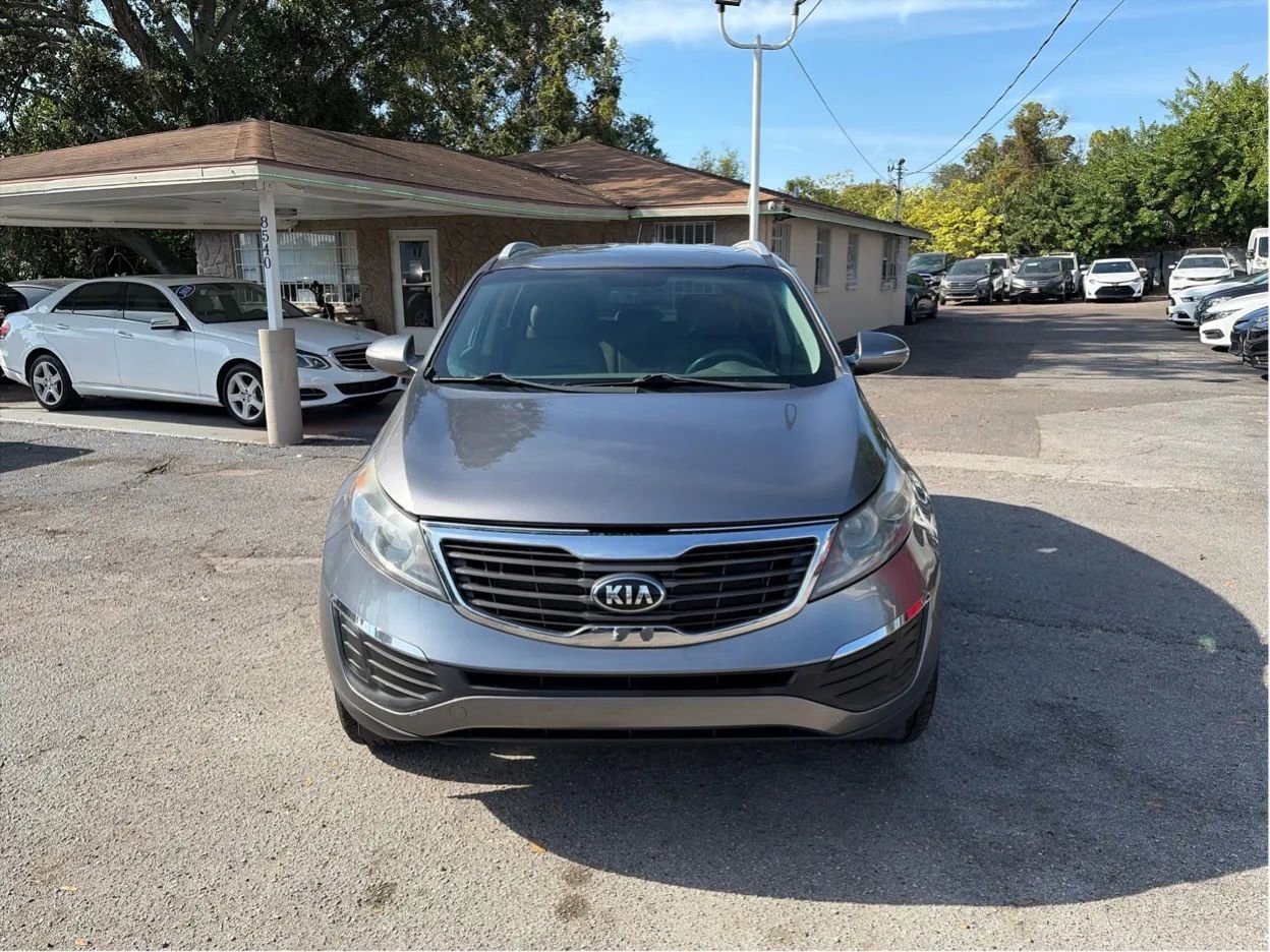 Used 2013 Kia Sportage LX w/ Convenience Pkg image 2