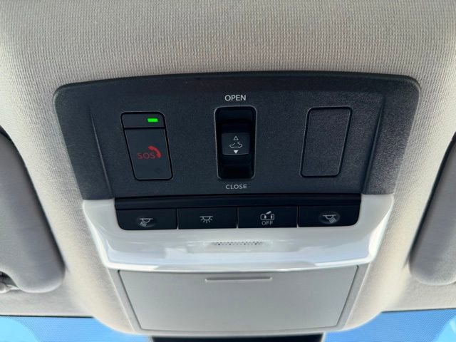 Used 2022 Nissan Sentra SR w/ SR Premium Package FWD image 28