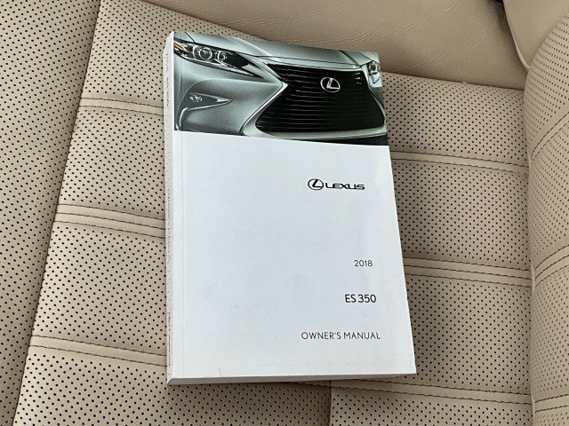 Used 2018 Lexus ES 350 w/ Luxury Package w/Wood Trim FWD image 37