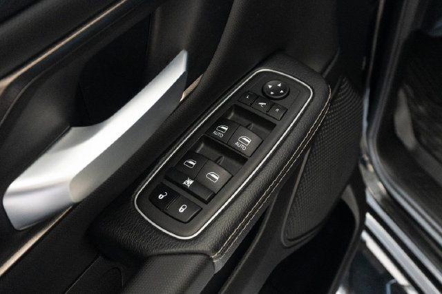 Used 2022 RAM 1500 Rebel w/ Rebel Level 1 Equipment Group AWD/4WD image 17