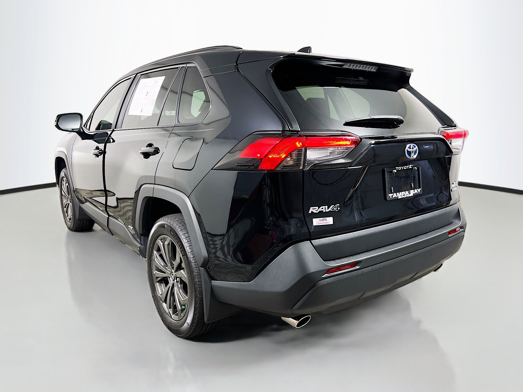 Used 2024 Toyota RAV4 XLE Premium w/ Weather Package AWD/4WD image 8