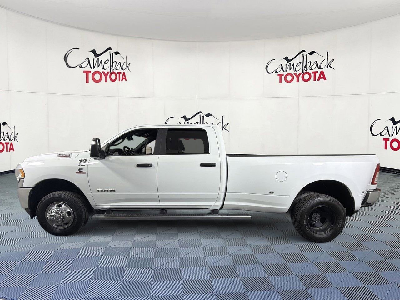 Used 2024 RAM 3500 Big Horn w/ Protection Group AWD/4WD image 5