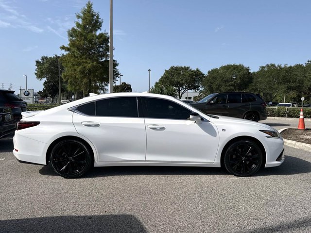 Used 2022 Lexus ES 350 F Sport FWD image 2