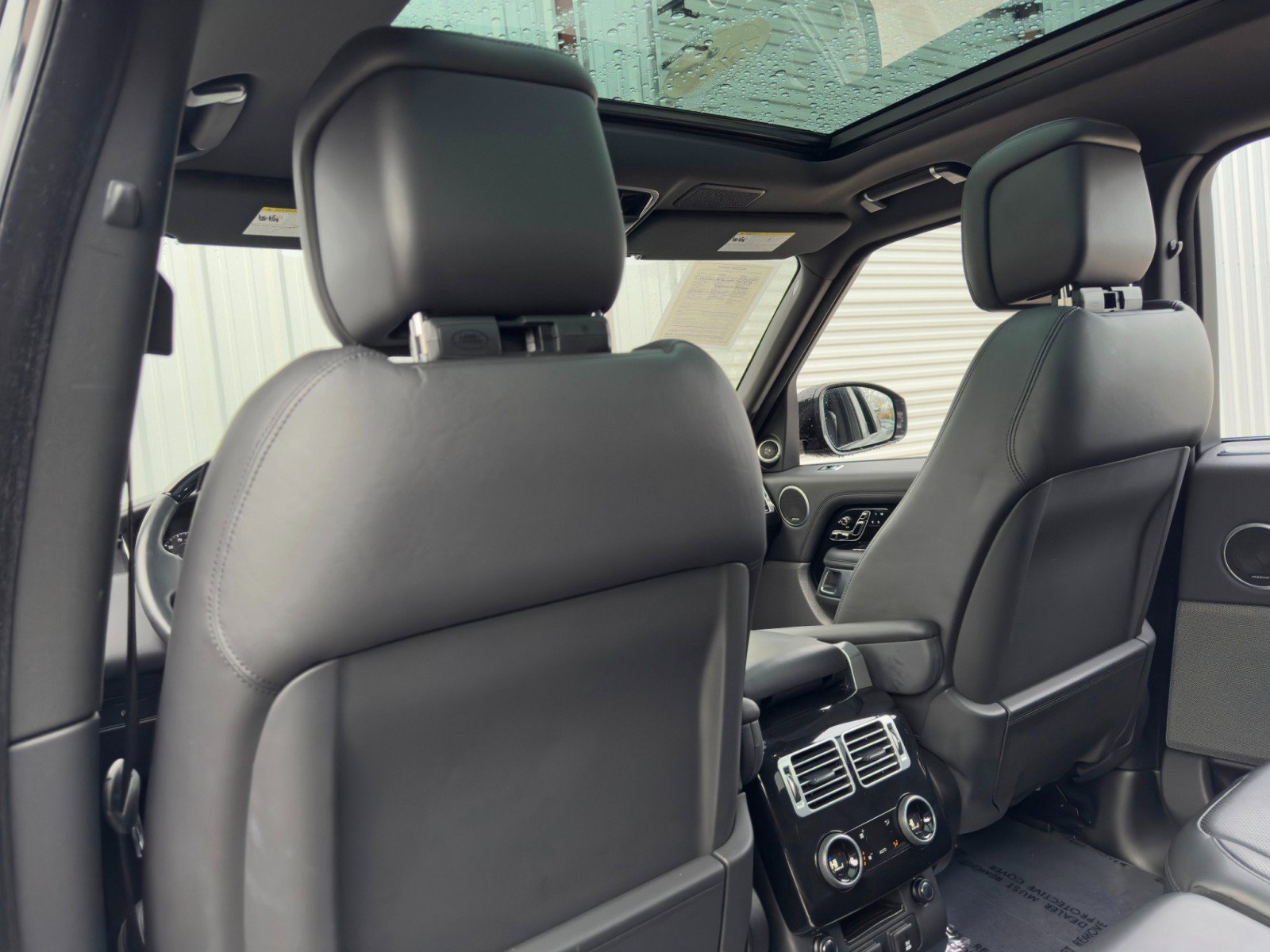 Used 2020 Land Rover Range Rover HSE image 43