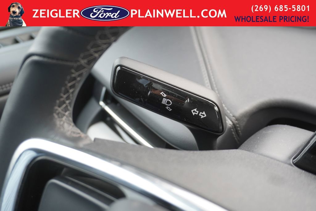 Used 2025 Lincoln Navigator Reserve w/ Jet Appearance Package image 37