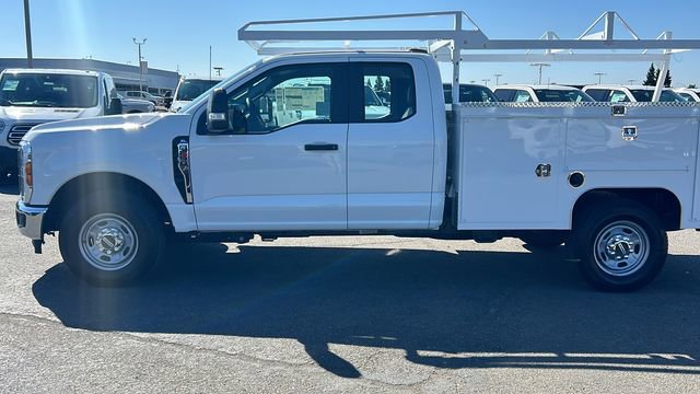 New 2025 Ford F250 XL w/ XL Chrome Package image 2