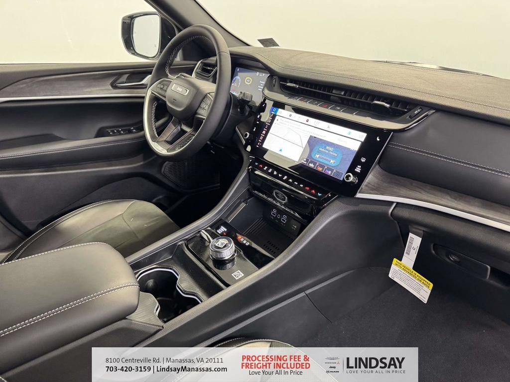 New 2026 Jeep Grand Cherokee Altitude AWD/4WD image 11