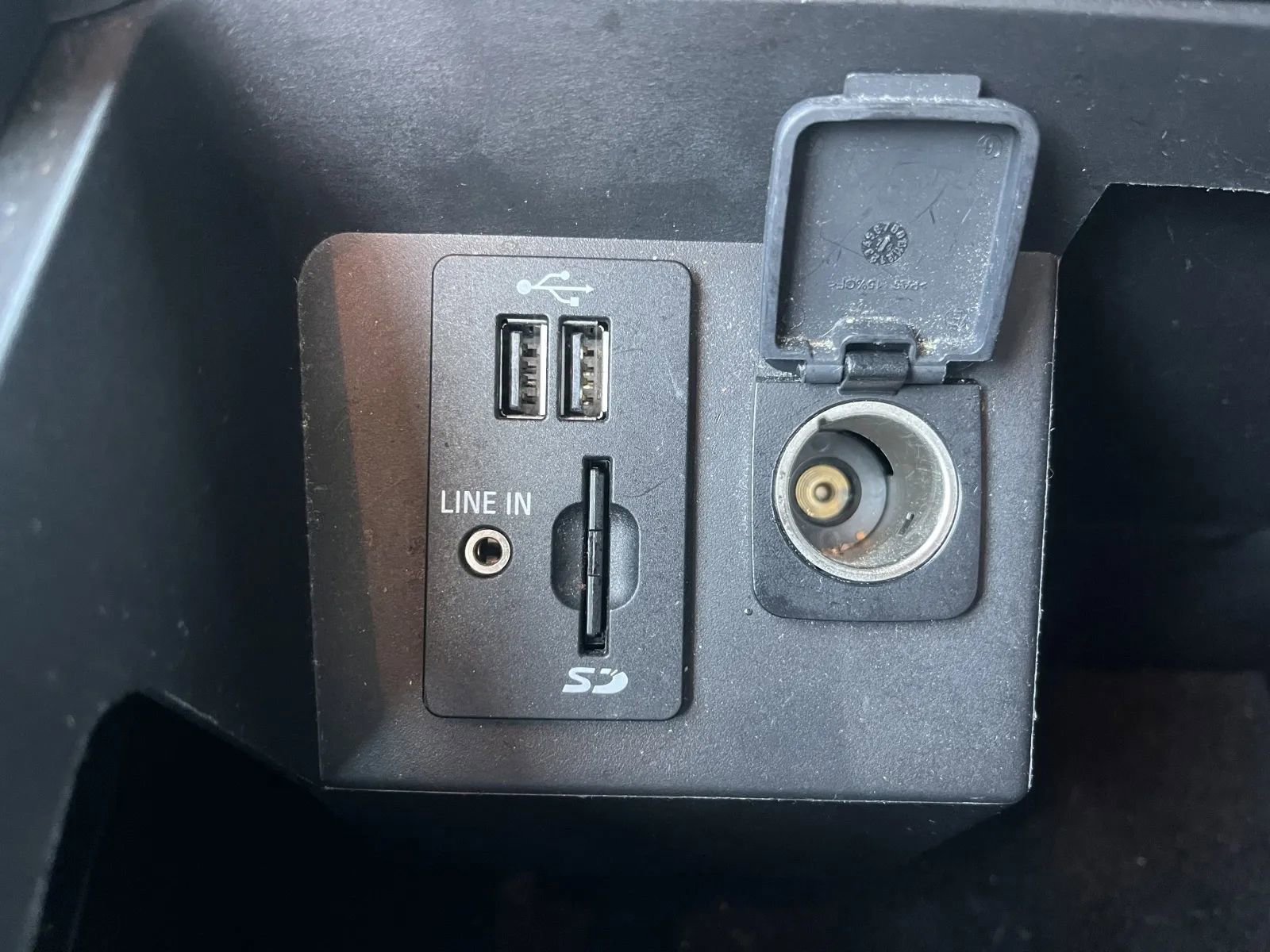 Used 2015 Ford Expedition Limited w/ Equipment Group 301A image 20