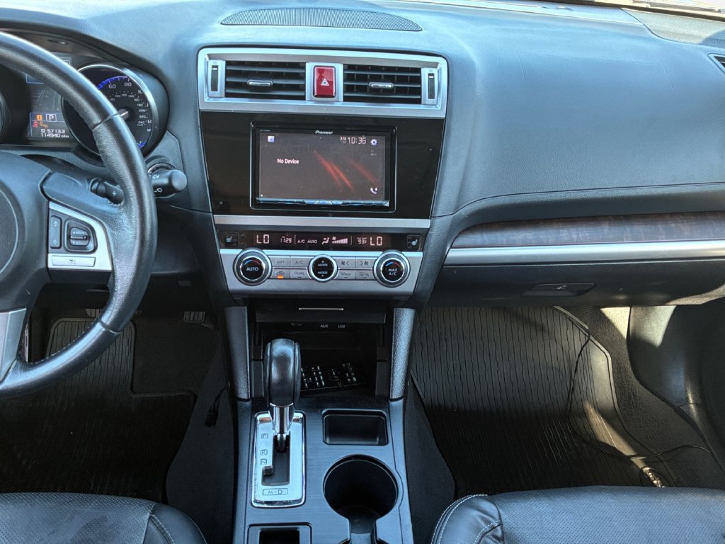 Used 2015 Subaru Outback 2.5i Limited AWD/4WD image 3