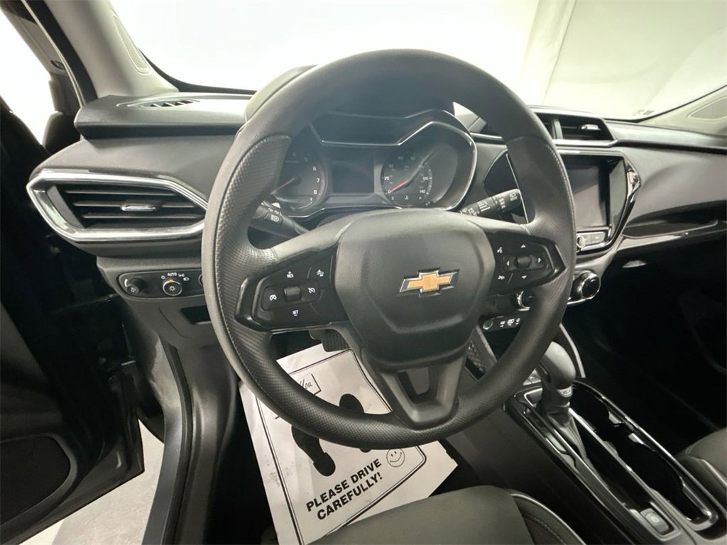 Used 2021 Chevrolet TrailBlazer LT w/ Convenience Package image 4