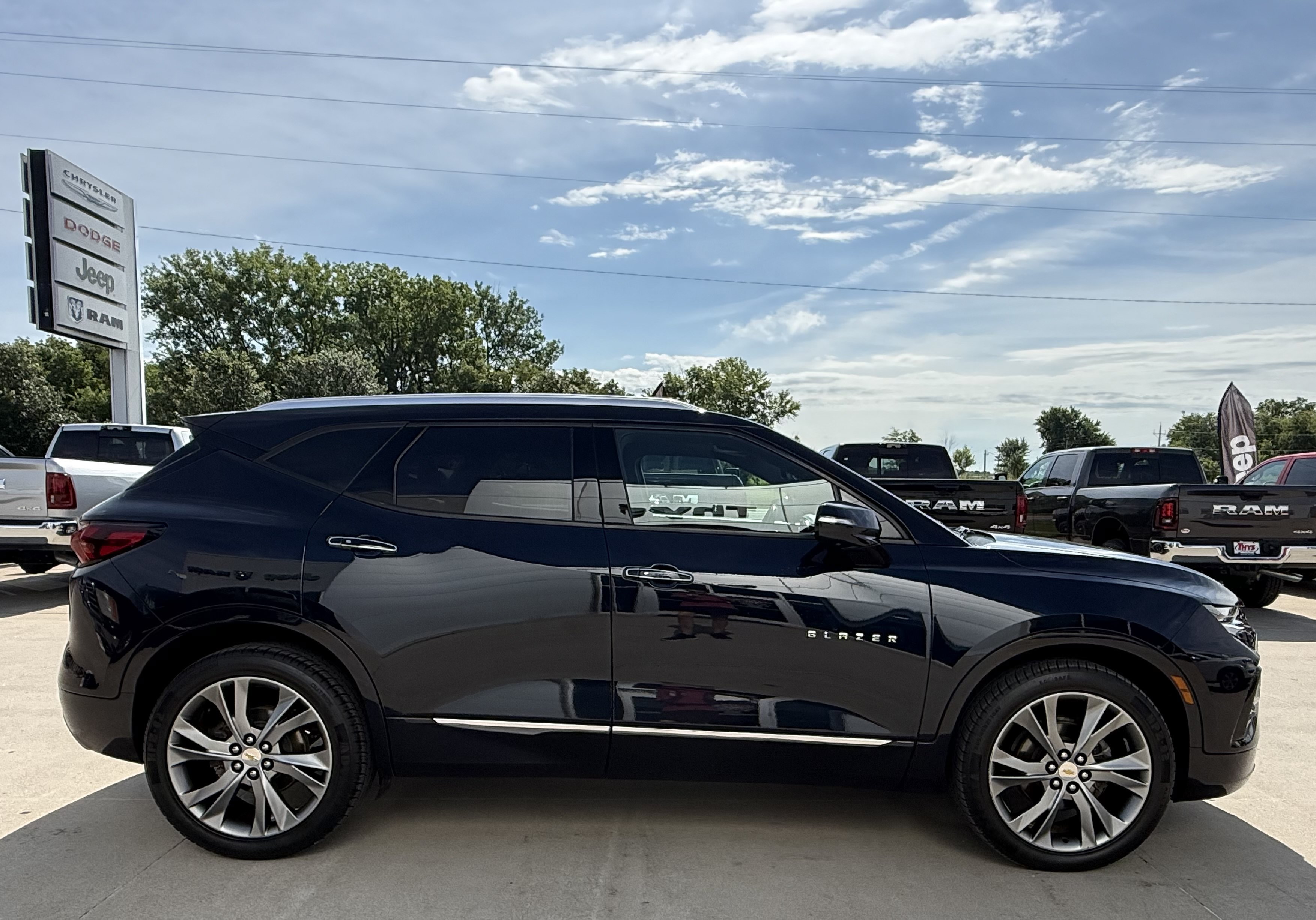 Used 2021 Chevrolet Blazer Premier w/ Driver Confidence II Package AWD/4WD image 36